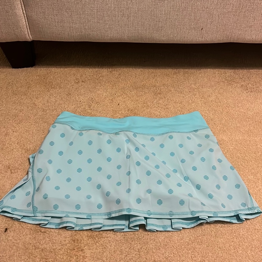 Lululemon Tennis Skirt - size 8 reg